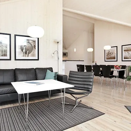 Base With Private Sauna, Sun Deck Vakantiehuis *