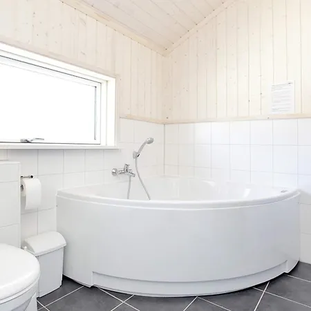 Base With Private Sauna, Sun Deck Vakantiehuis *