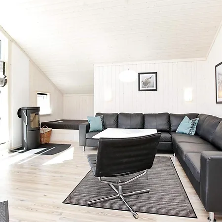 Base With Private Sauna, Sun Deck Vakantiehuis Großenbrode