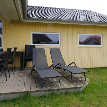 Prázdninový dům Base With Private Sauna, Sun Deck *
