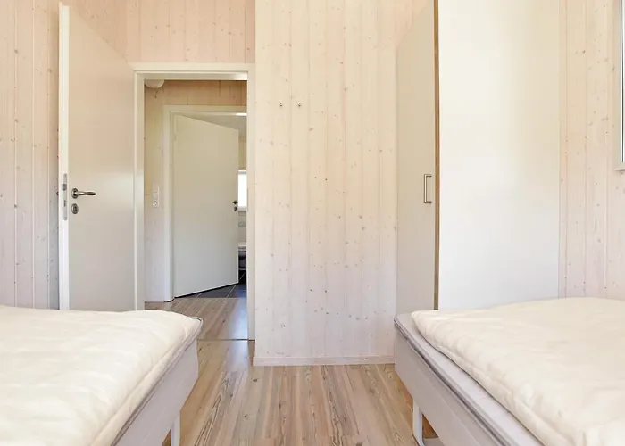 Base With Private Sauna, Sun Deck 度假居 Großenbrode